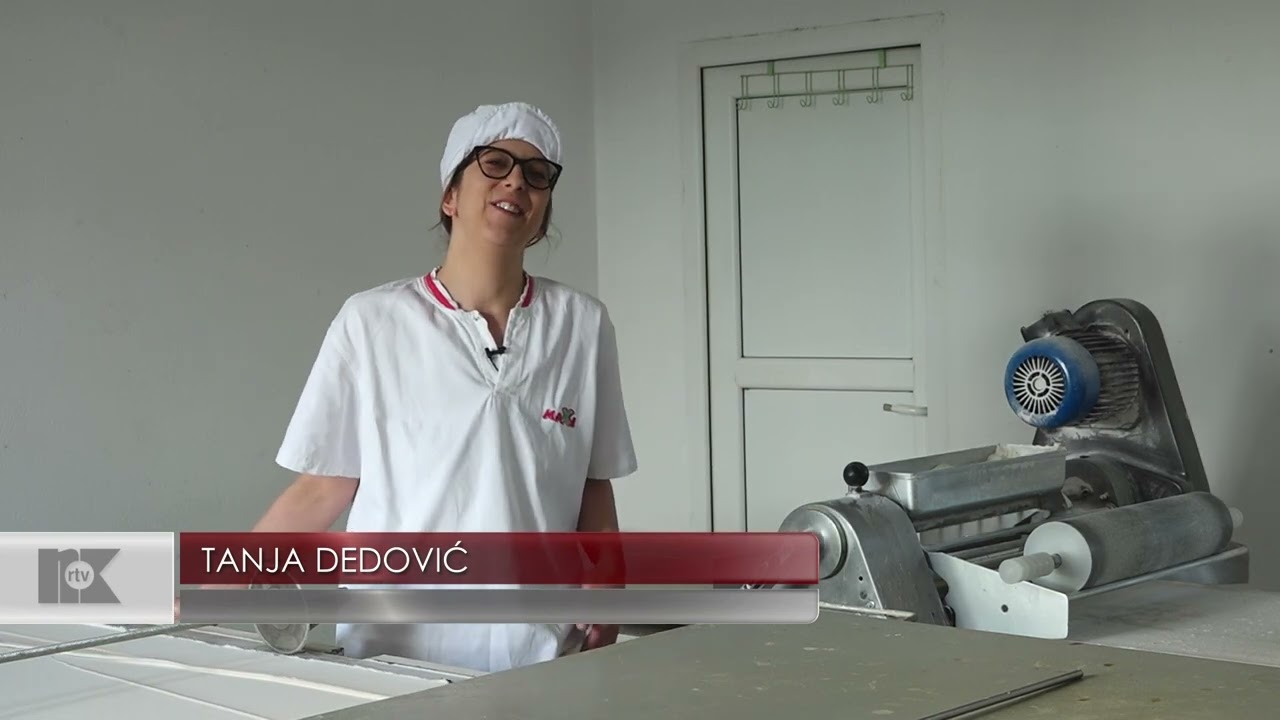 RADA LOPUŠINA PROIZVODI KORE ZA PITE, GIBANICE, BAKLAVE