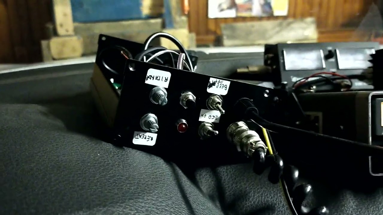 camera eco e Roger beep effetto colt