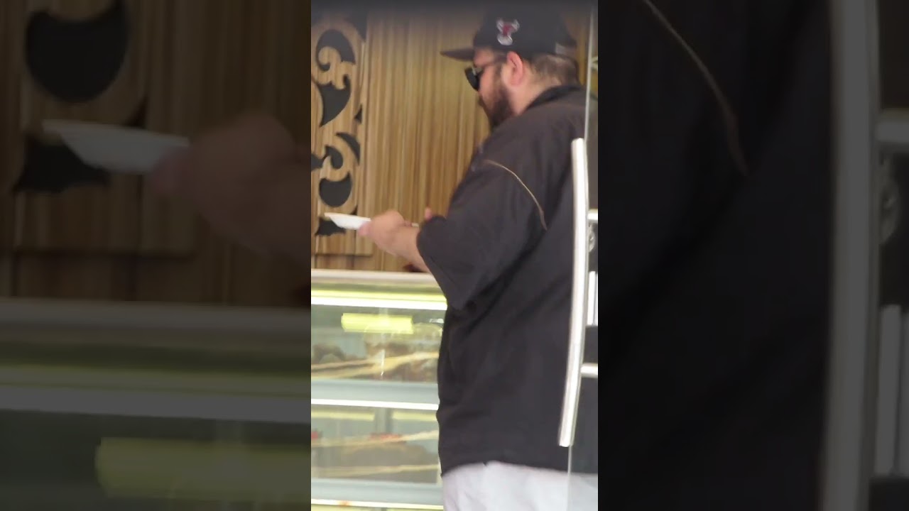 مقلب الحلويات كامل 😂