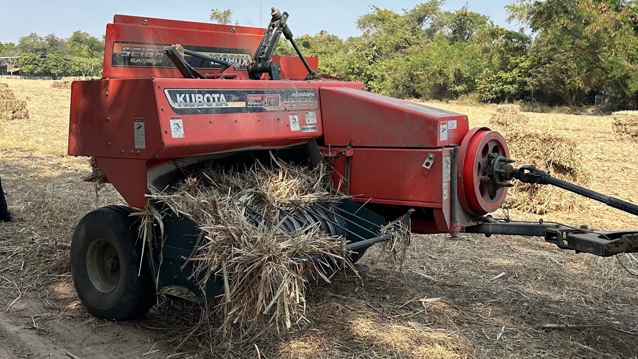 เครื่องอัดฟางคูโบต้า อัดใบอ้อย HB135 HB136 #kubota 