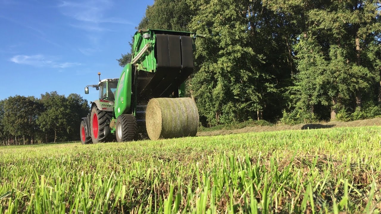 2xFendt 724 McHale V660 & HS991 pressen Heulageballen by Agrartechnik Werther
