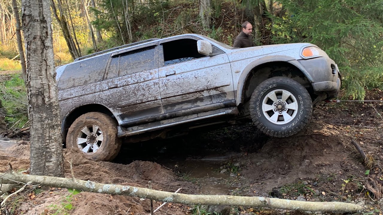 Доживут ли до конца сток Pajero sport и 2101?) тестим нивы по болоту)