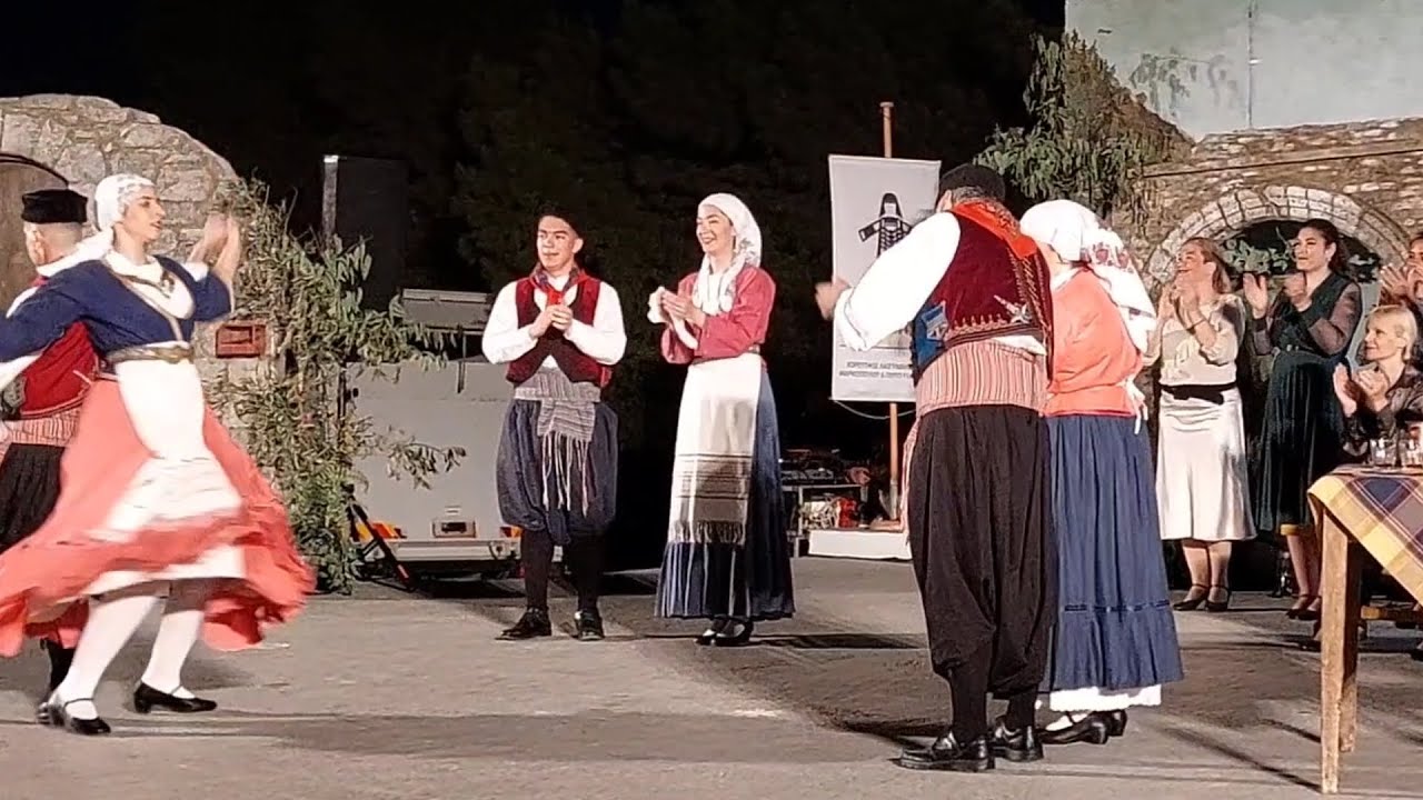 Ή Κύθνος ήρθε στο Θέατρο Σάρας - Γιώργος Μπέλλης βιολί ,Τραγούδι - Βαγγέλης Μπέλλης λαούτο :