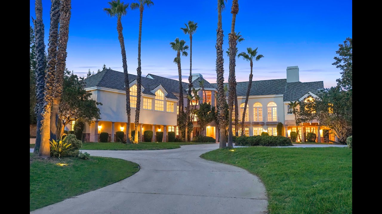 22515 La Quilla Drive, Chatsworth