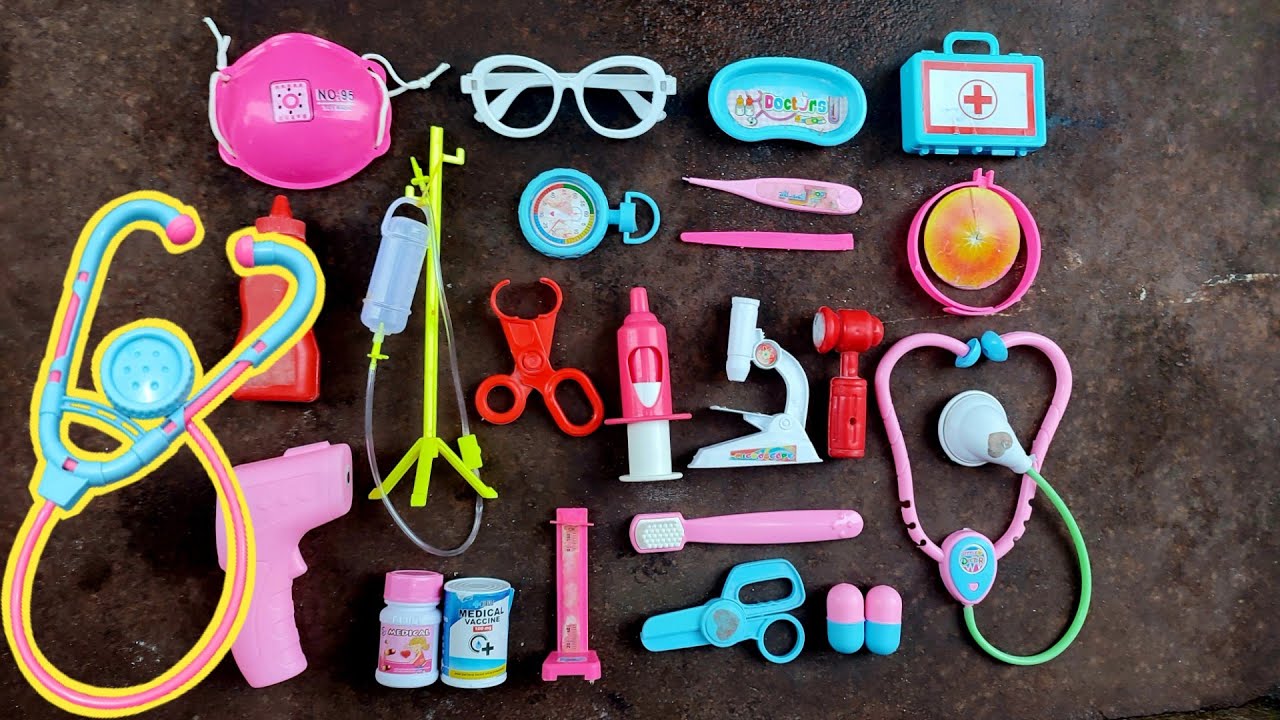 Hunting Masker, Stetoskop, Termometer, Jarum Suntik, Gunting, Mikroskop, Obat kapsul, Vaksin virus