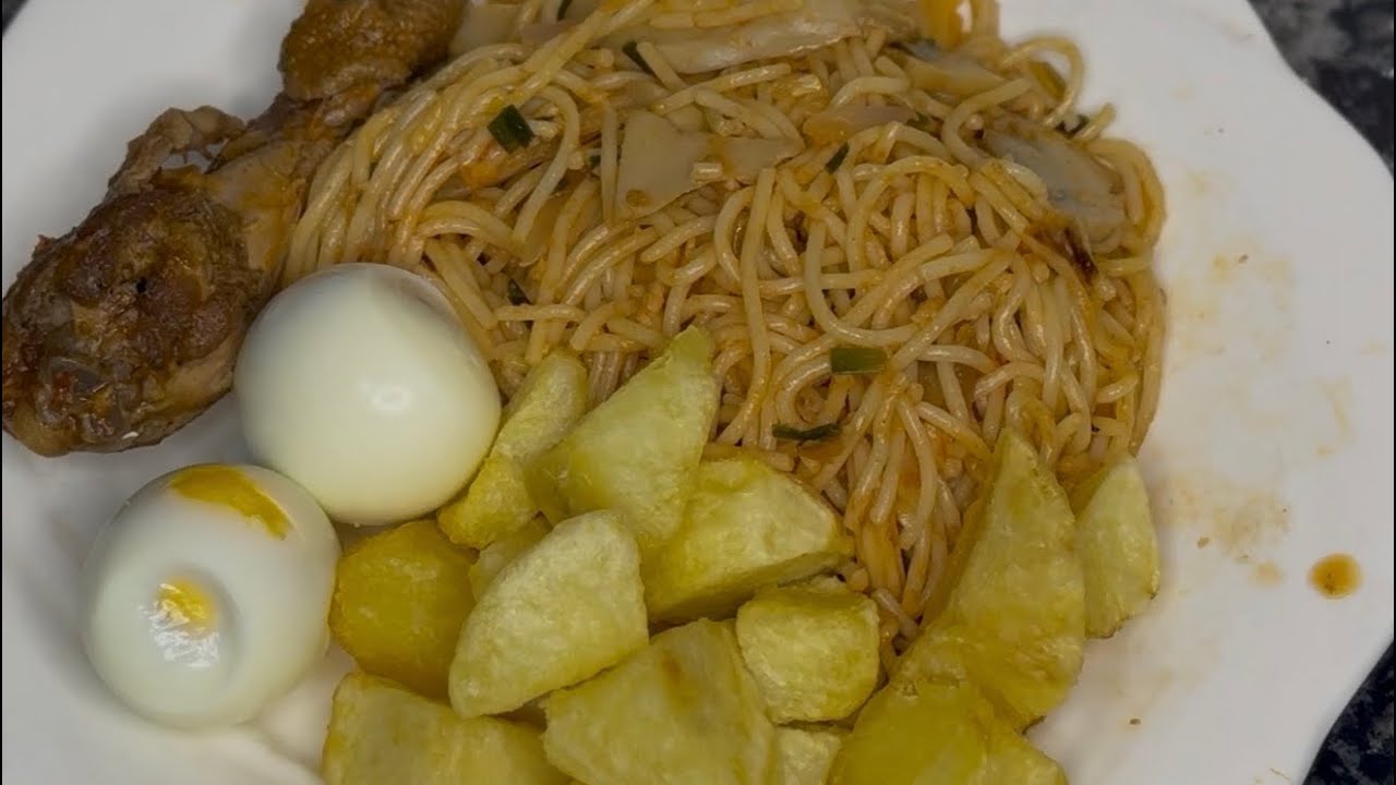 Spaghetti  with Mushroom chips eggs and chicken 😋😋😋🔥🔥🍽️