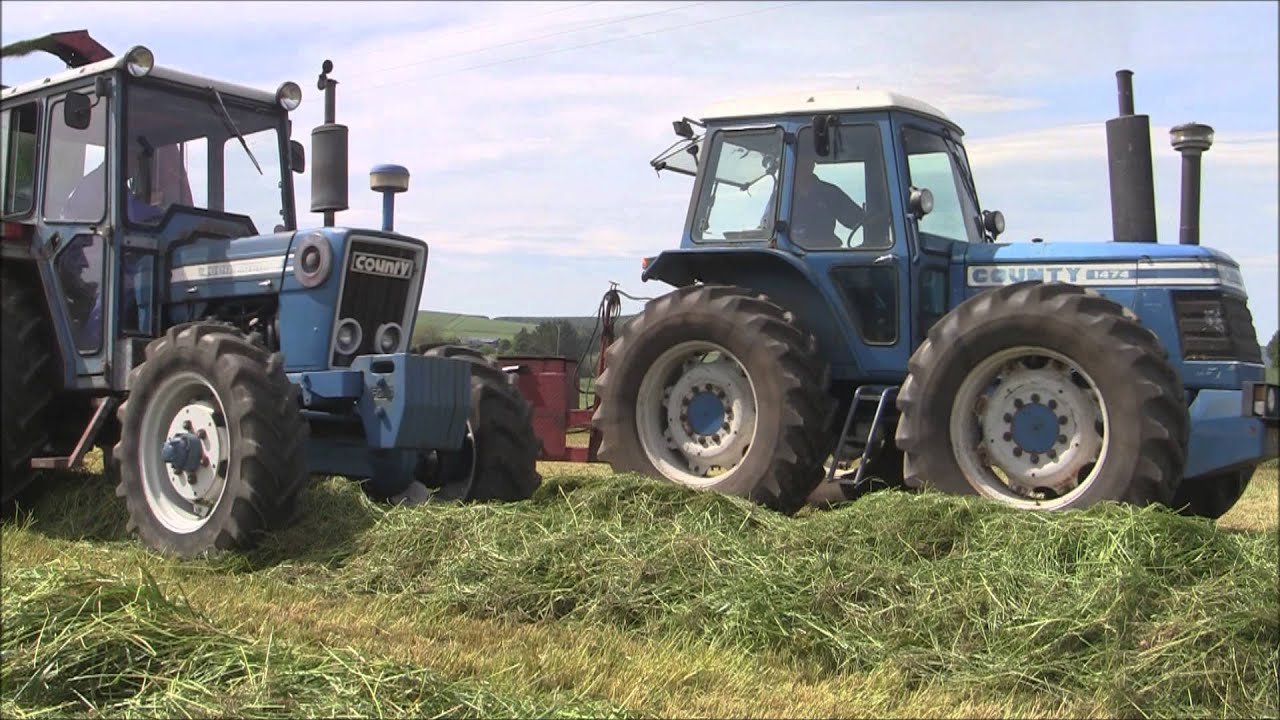 Scottish County Tractor Club silage week-end, 2014.