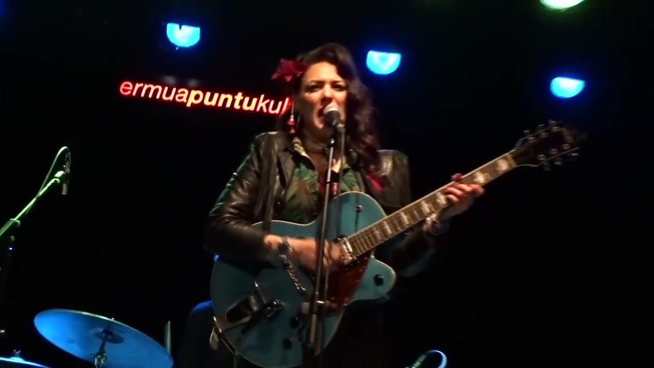 Haylen en el Lobiano Kultur Gunea de Ermua