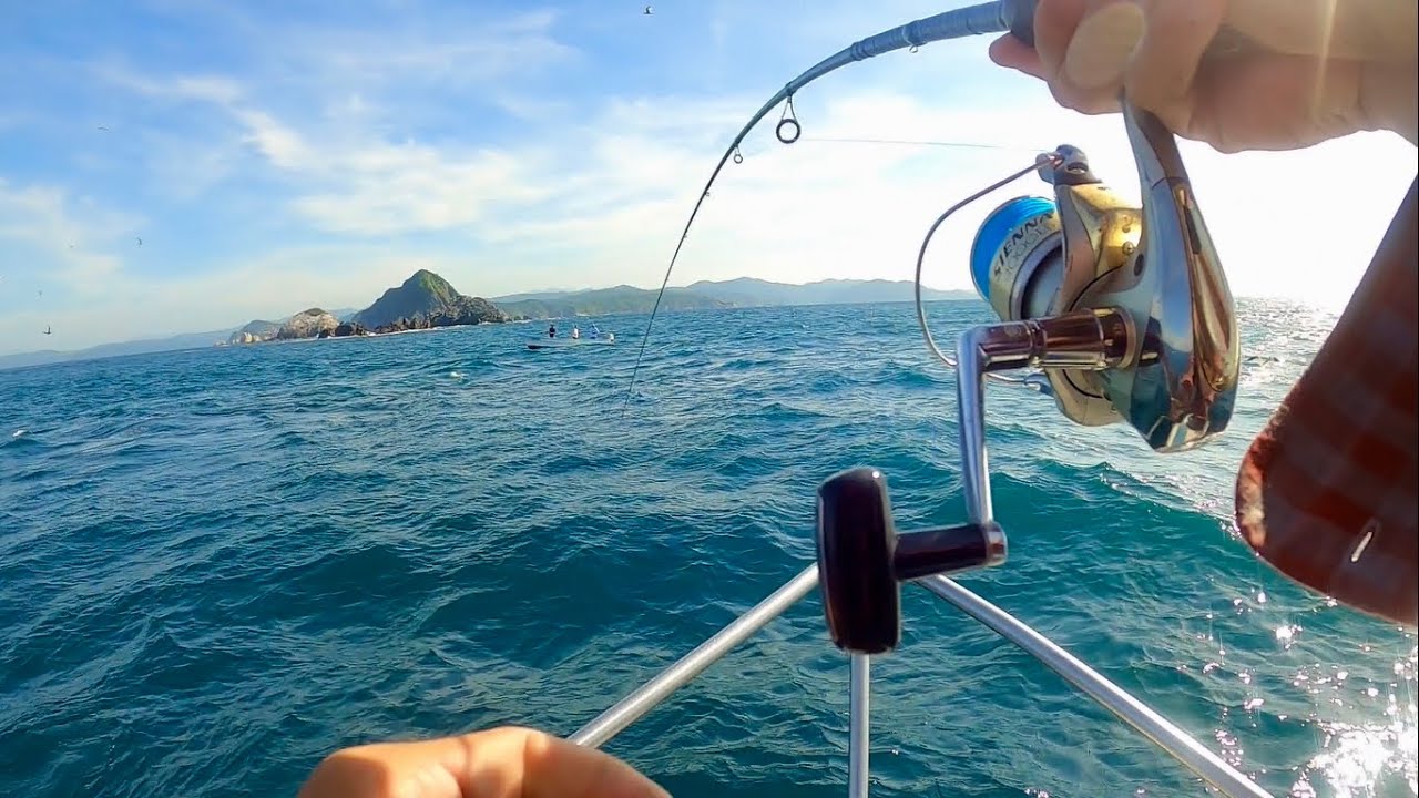 Pesca con Equipo Ligero en Mar Abierto!