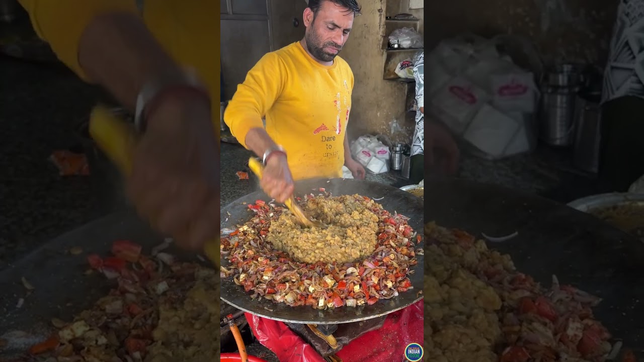 Fried choley kulchae first time in delhi #Thegreatindianfoodie 