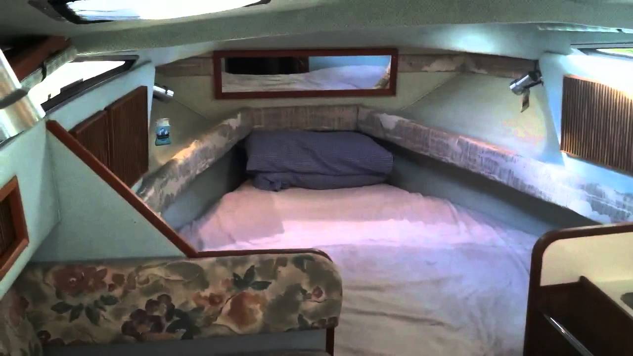 1988 28' SeaRay Sundancer 268
