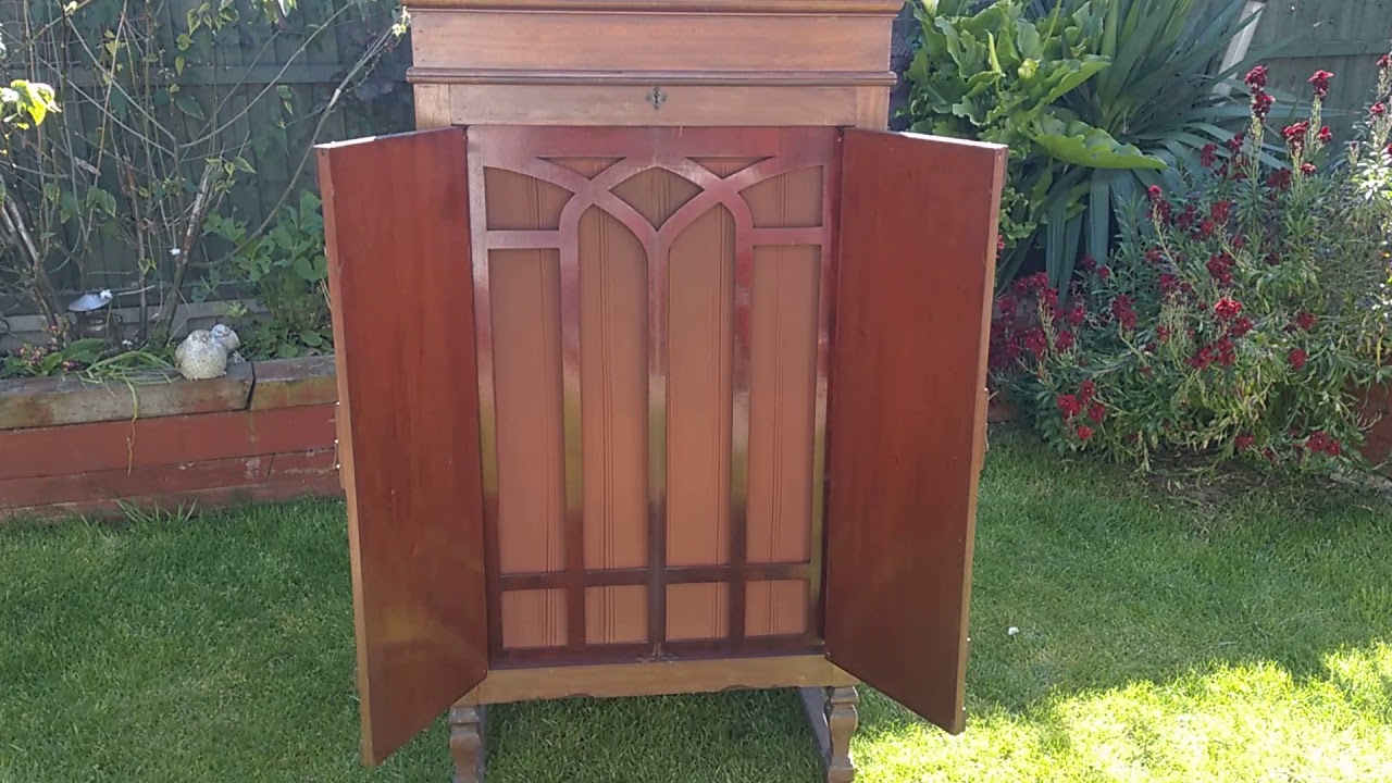 Big Reflector Horn Gramophone - Jack Payne - Moonshine Is Better Than Sunshine HMV 202 Cabinet Copy