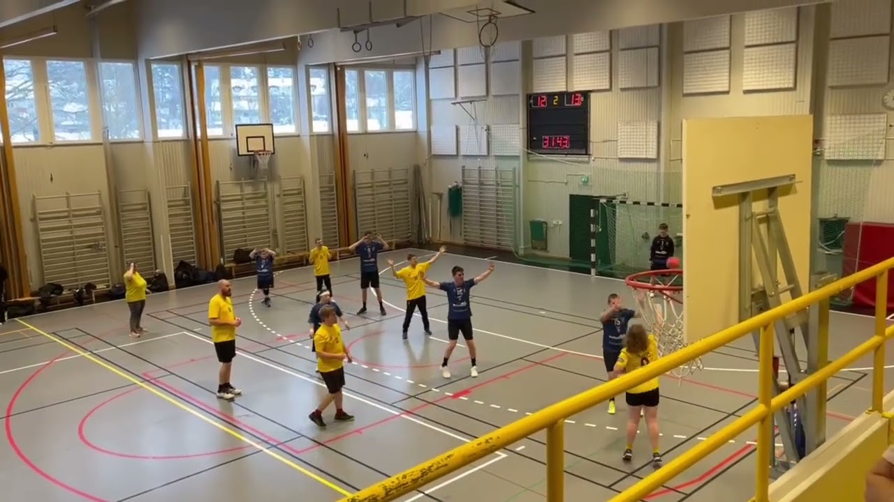 Ösmo mot IFK , Tumba, HK härs och tvärs