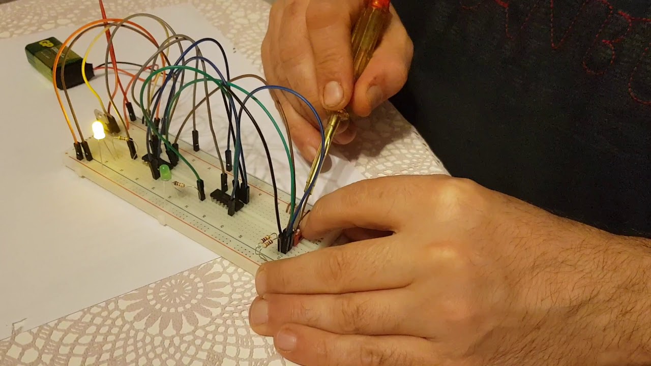 Sayisal Elektronik Yarim Toplayici devre