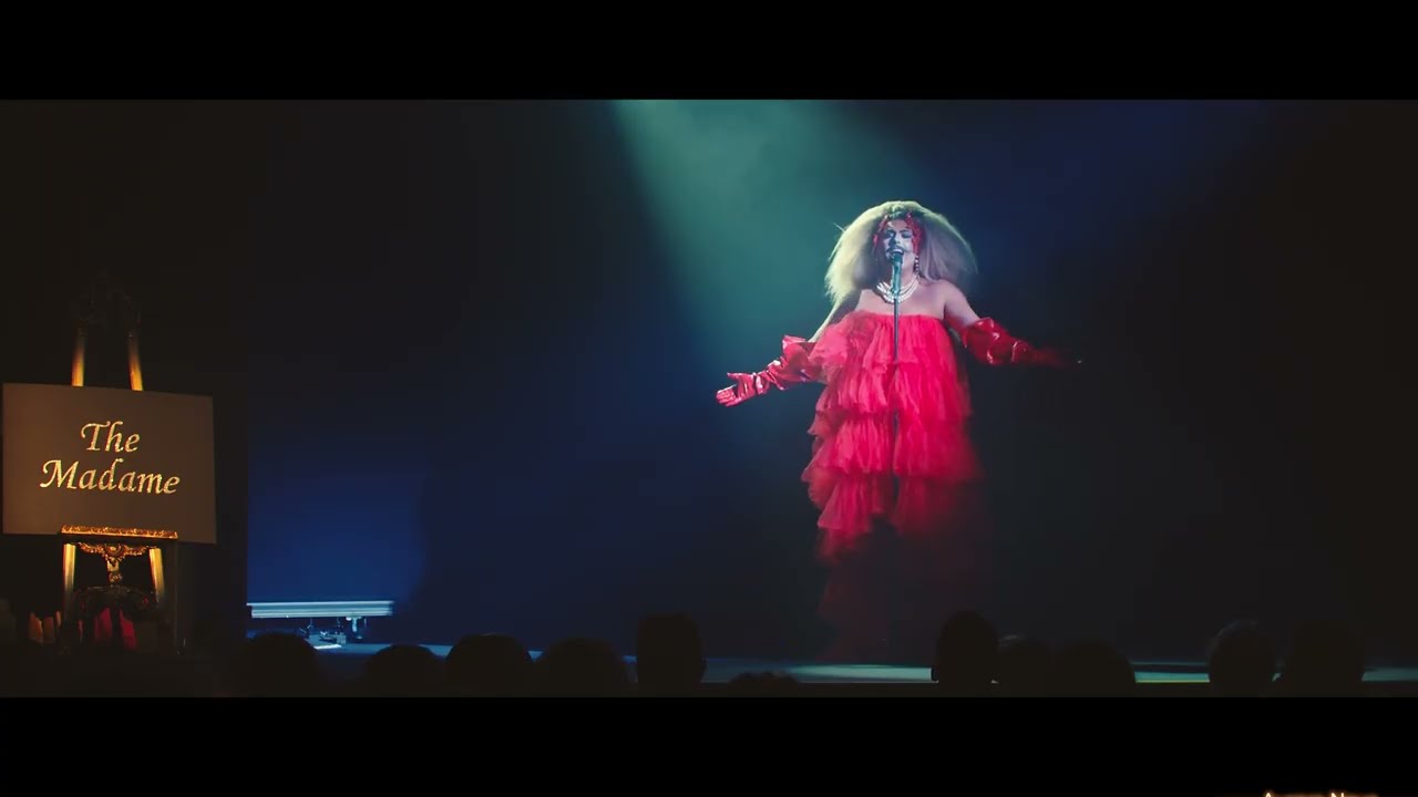 The Madame performs 'Losing my mind' at The Peacock Lounge Burlesque and Cabaret, Leicester 06/09/25