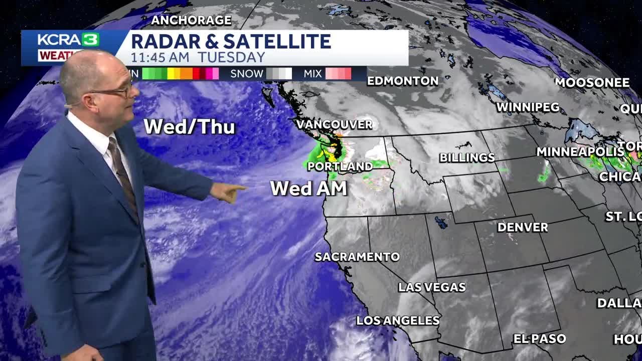 NorCal forecast: Valley fog and a few mountain showers Wednesday