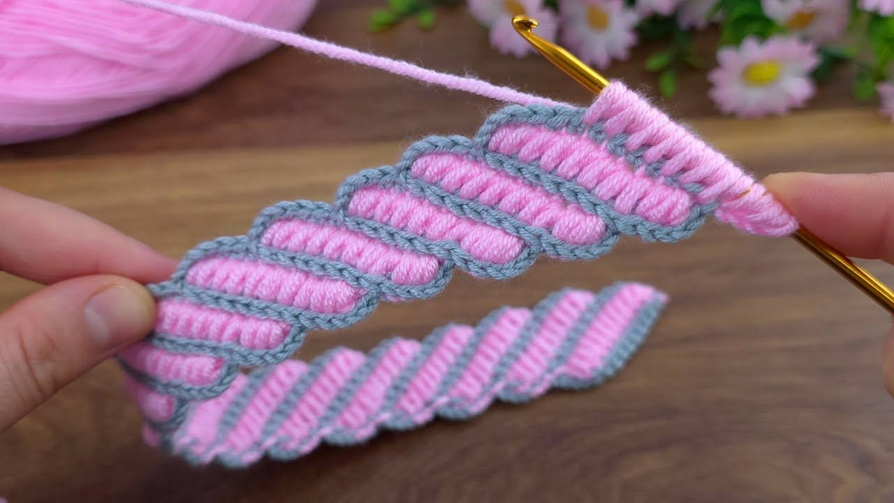 Tunisian Crochet Elegance – Create a Strap & Band in One!