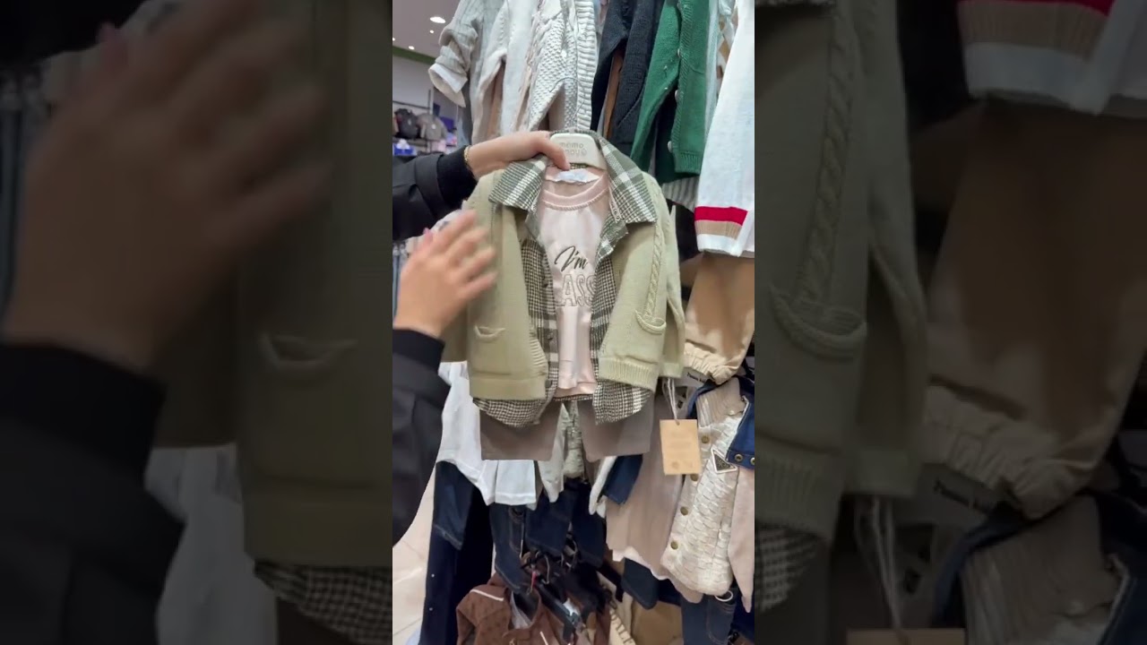 ملابس العيد للاطفال ملابس جد راقية و انيقة في سيدي بلعباس و العنوان آخر الفيديو 