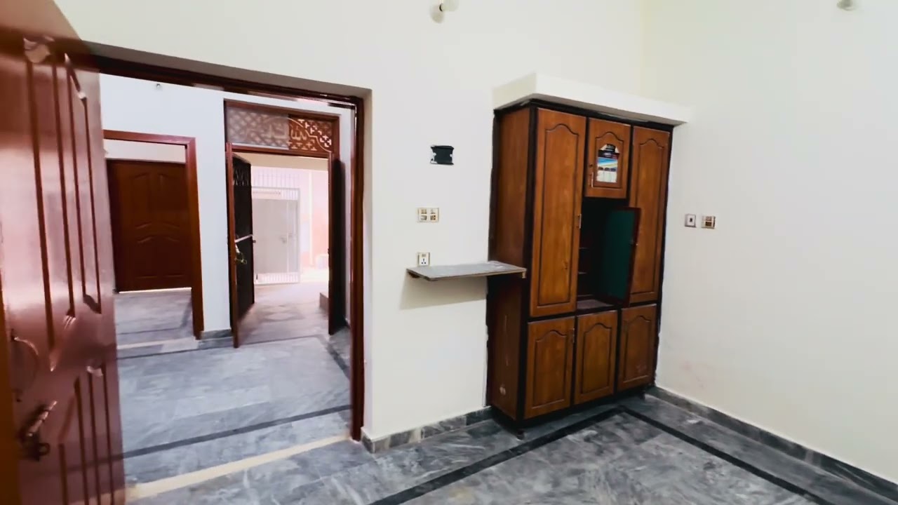 House for sale in islamabad just 52 lack in Main Market