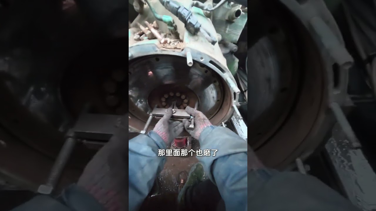 It s really hard to carry a gearbox for a milk tanker on a rainy night#The daily life of a