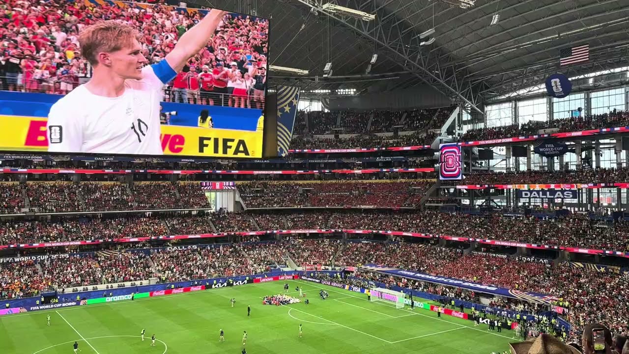 Norway Players Celebrate With Fans After World Cup Win vs Ivory Coast