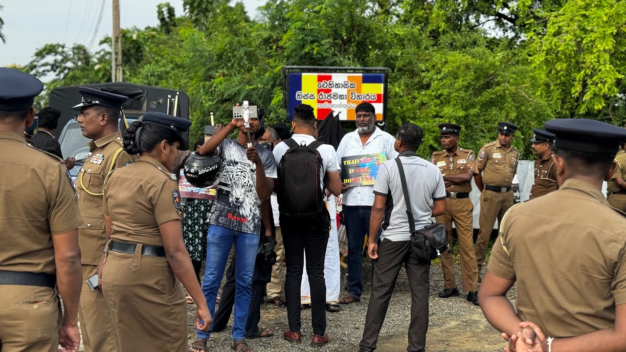 தையிட்டியில் கடும் பதற்றம் ! வந்து இறங்கும் சிங்கள காடையர்கள் ! மும்மடங்கு பொலிசார் தடிகளுடன் !