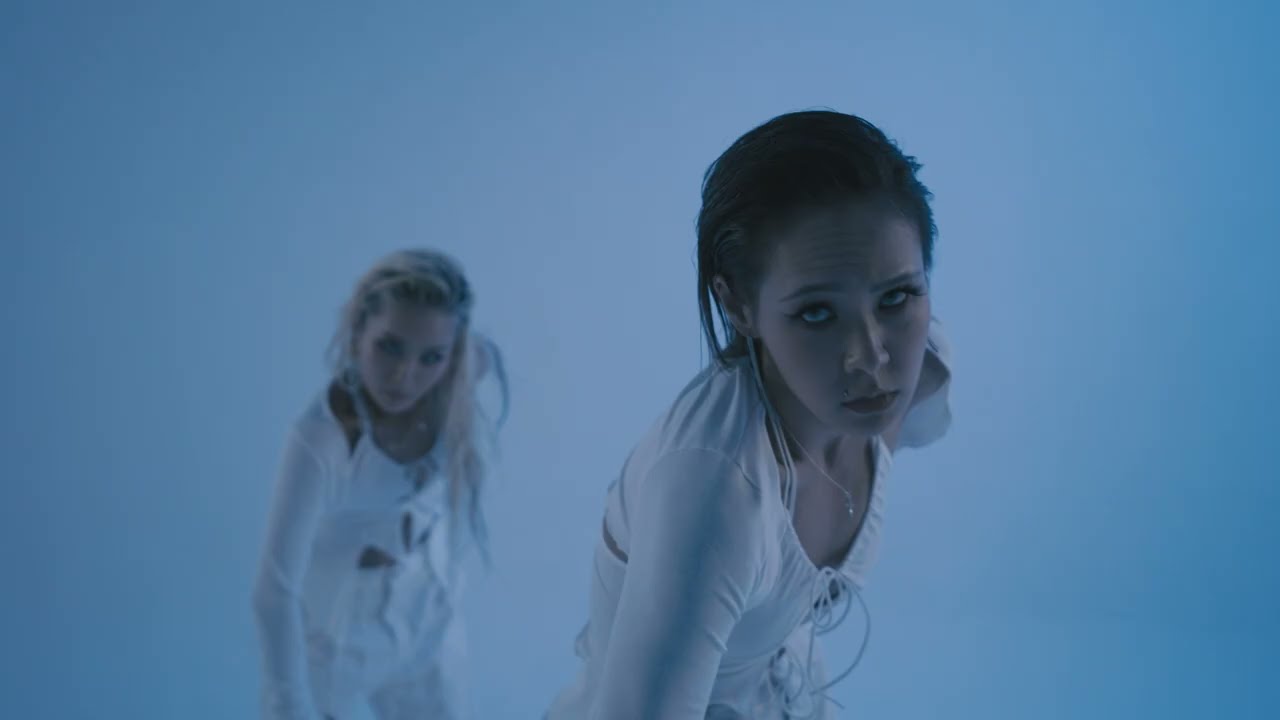 JANE X LO-A | Fantasy | Dance Video | 2022 | #holybang #홀리뱅 #홀리뱅제인 #홀리뱅로아