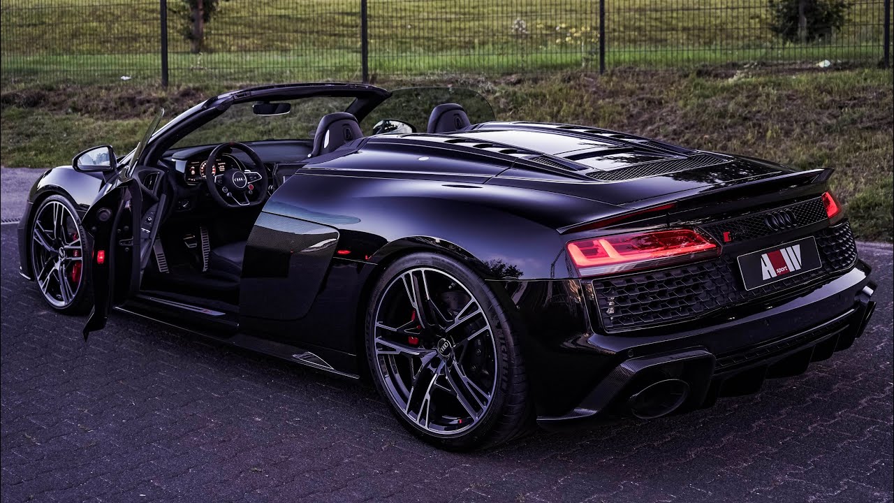 BRUTAL V10 SOUND! Audi R8 Performance Spyder - Sound, Interior and Exterior
