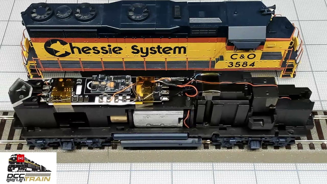 Walthers HO GP 35 PH II Decoder swap ESU LokSound V5 Test sound