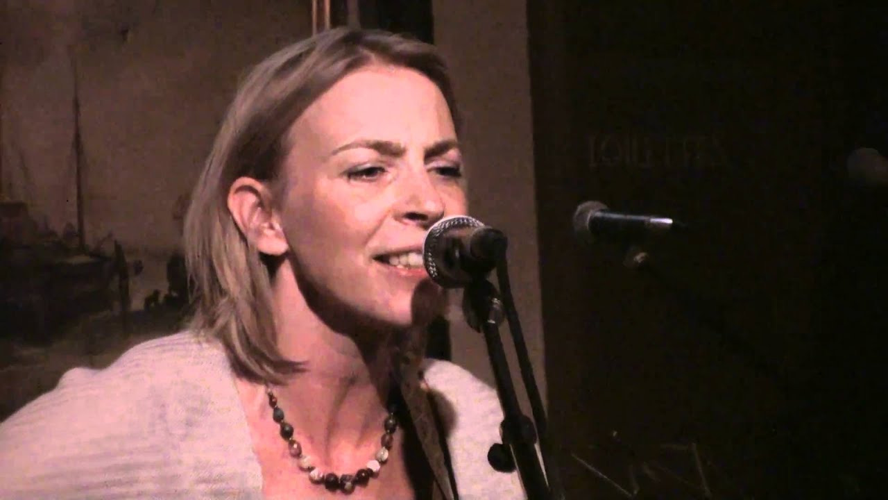 Lara Carbaat - Dig With Me