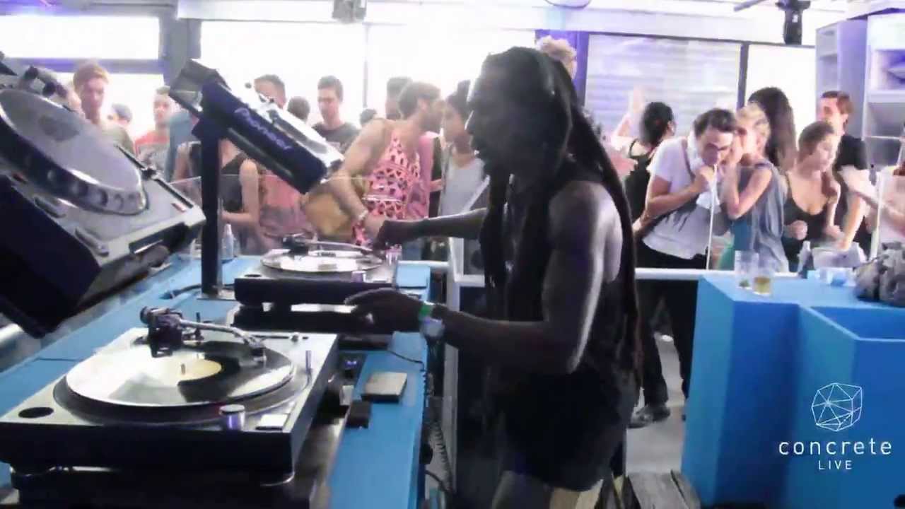 Concrete Live: Mr Raoul K @ Concrete, Paris, 8th september 2013
