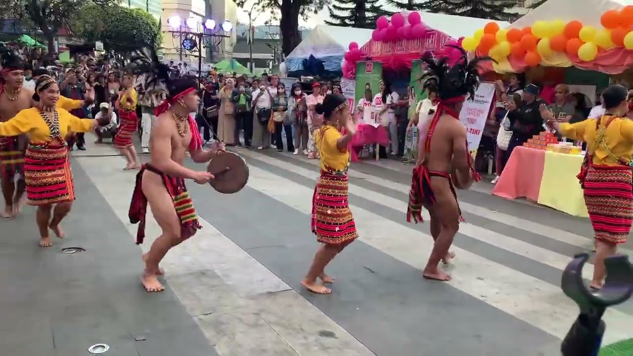 TRADITIONAL DANCE SA MALCOLM SQUARE BAGUIO CITY PHILIPPINES