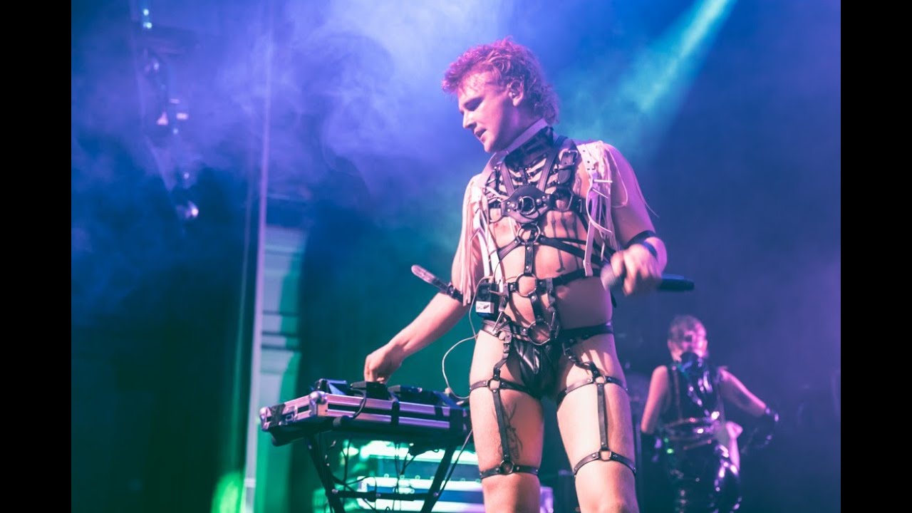 HATARI LIVE AT EUROSONIC, 17 JAN 2019 (+SUBTITLES)