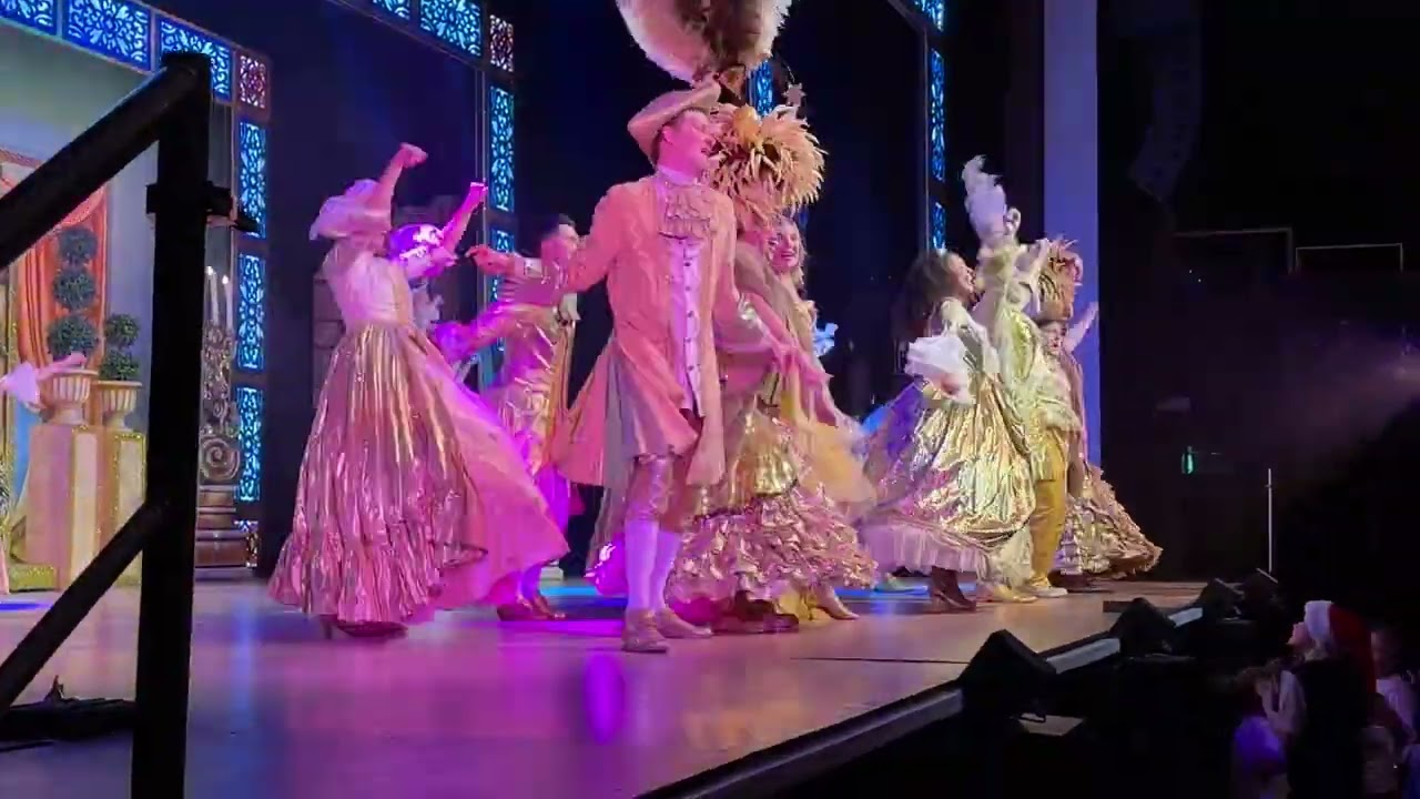 Cinderella Bows The Alban Arena 21/12/24