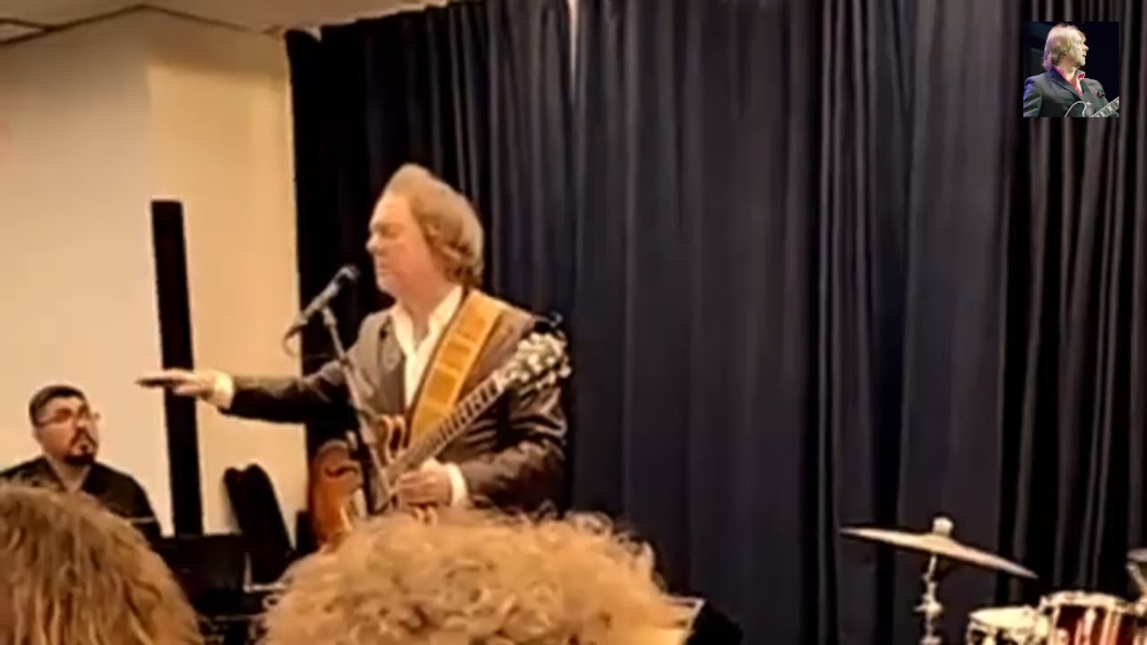 RANDY JOHNSTON - BEACH TOWN