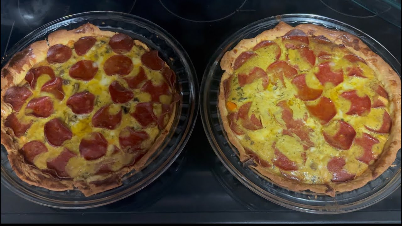 Киш с овощами, колбасками и пепперони!