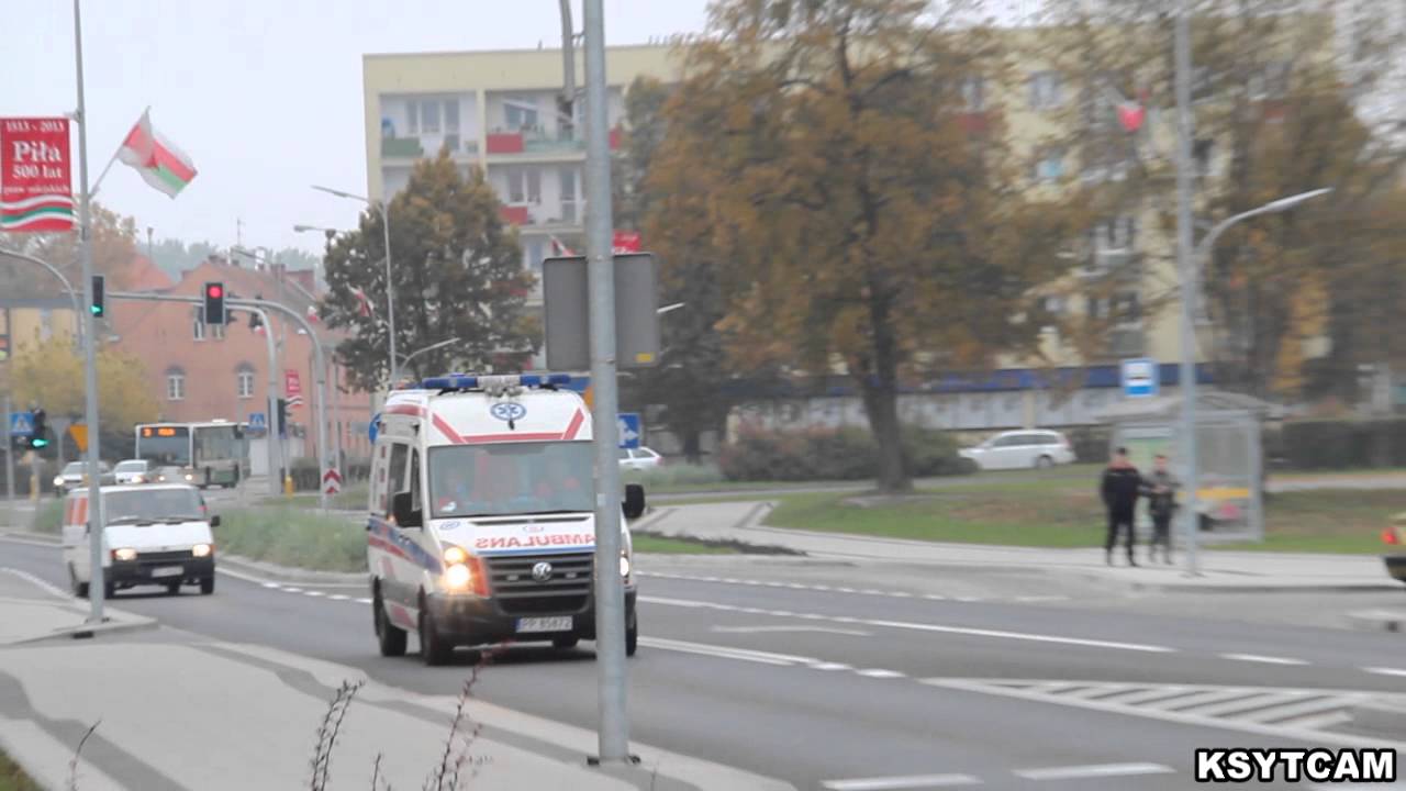 Dojazd karetki S1 do zderzenia autobus&oacute;w
