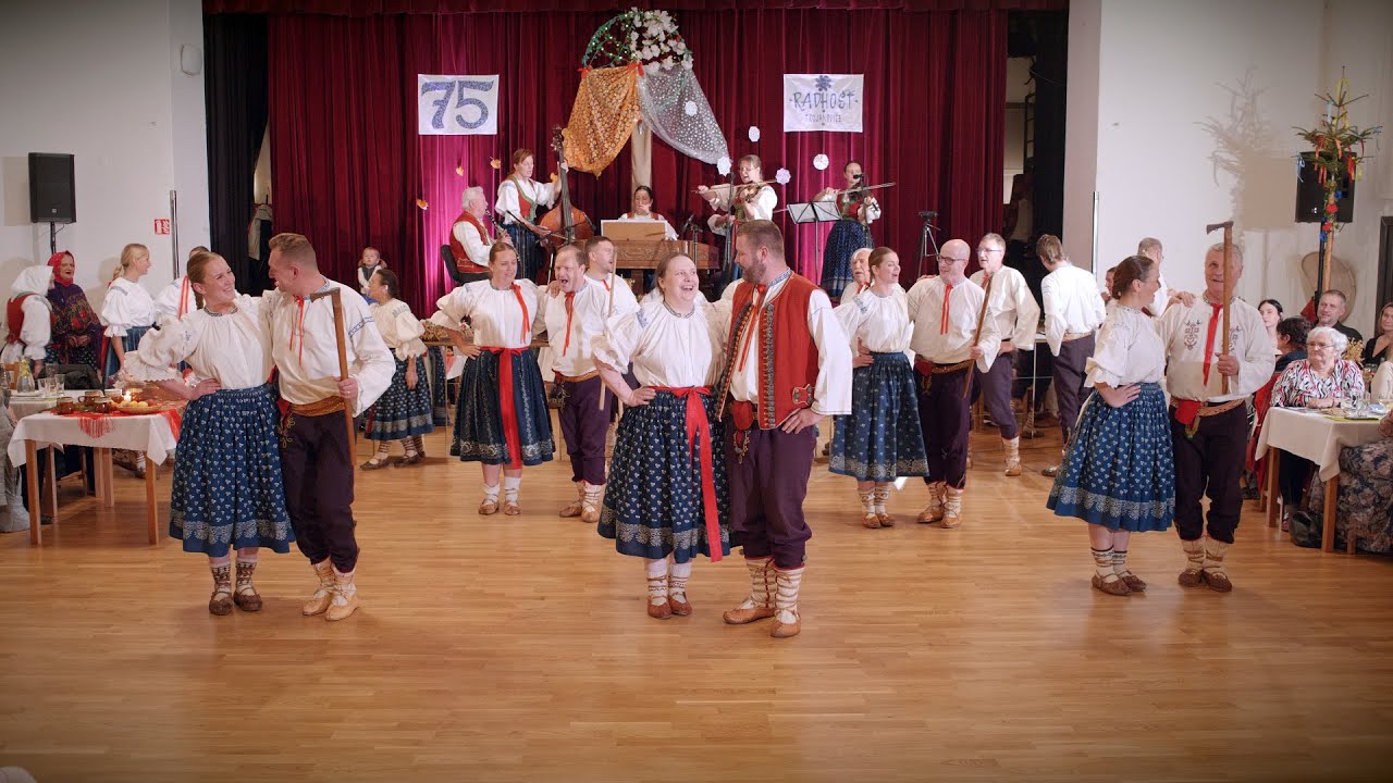 Rok pod horami - program k 75. výročí Valašského souboru písní a tanců Radhošť z Trojanovic