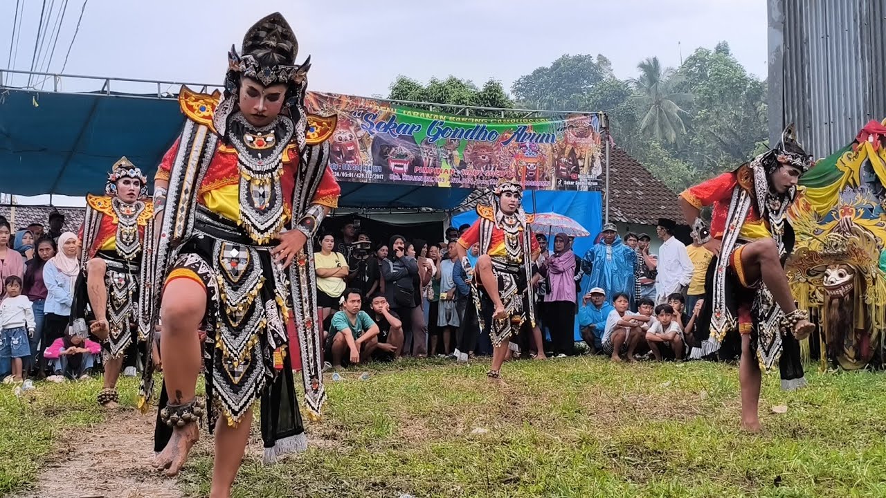 Tari pambuko wayang kucing #jaranan Sekar Gondho Arum (SGA) Mangir Live Kluncing Licin. 