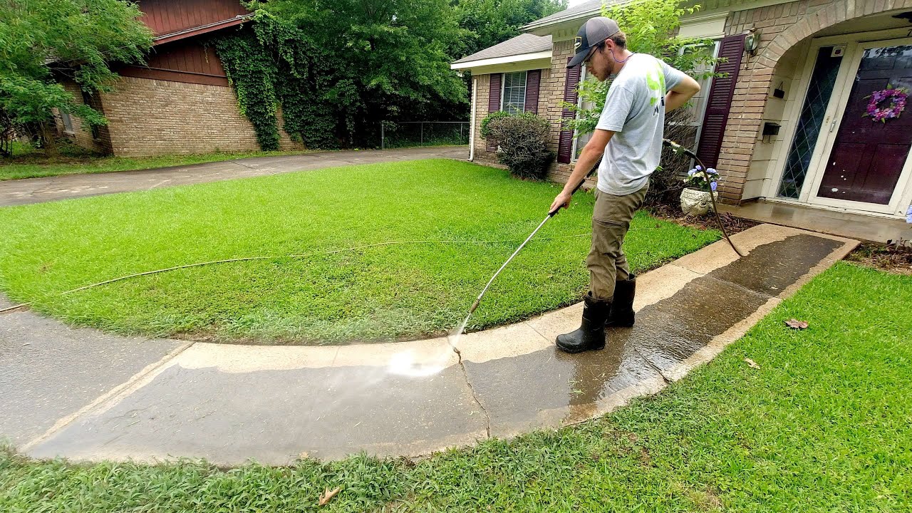 She told me she's NEVER had anything for FREE so I turned her driveway into a MASTERPIECE