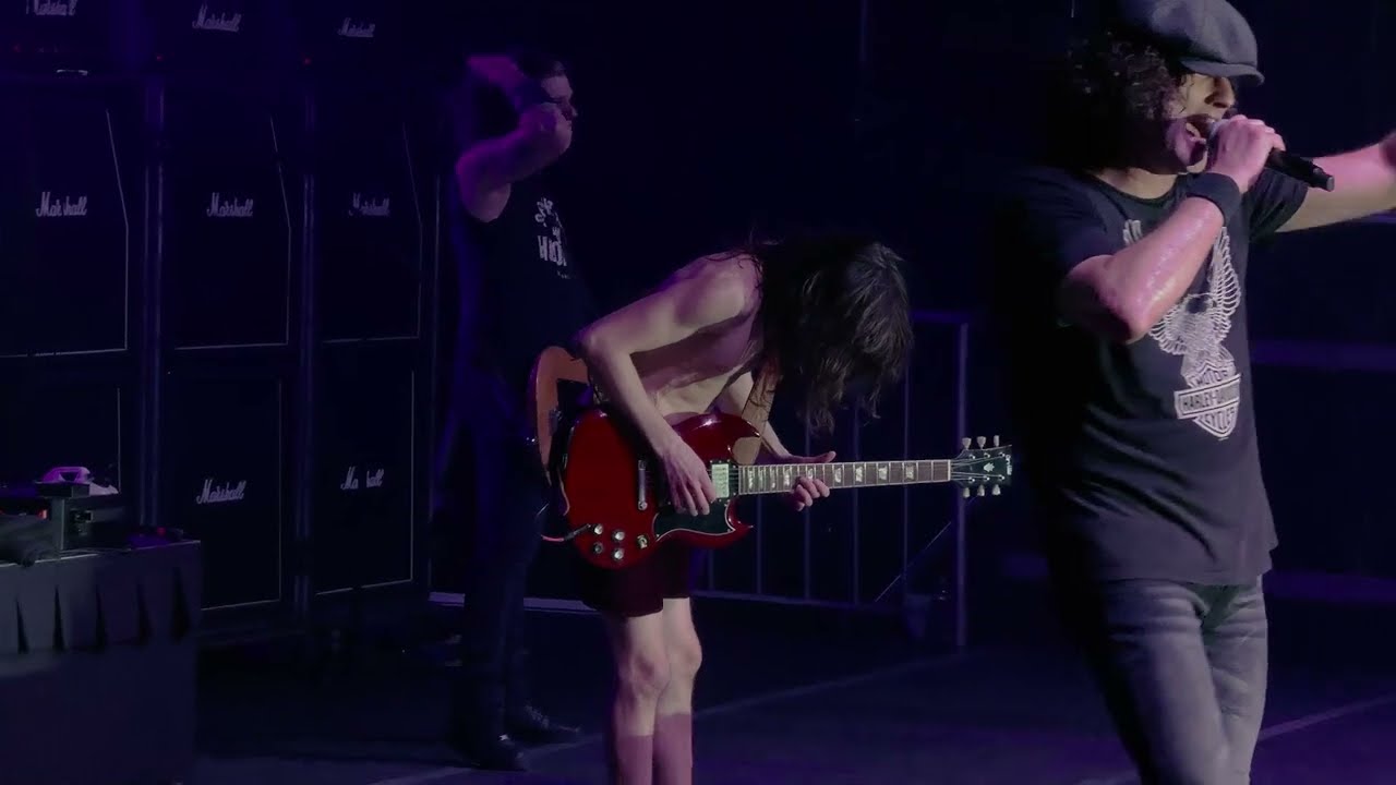 Thunderstruck: America's AC/DC - For Those About To Rock (Live) - Pro Shot