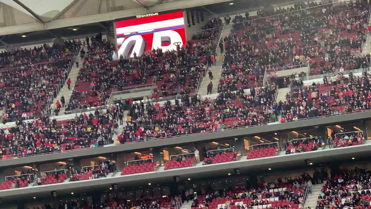 Atlético de Madrid . Espectáculo en el Metropolitano previo a partido II -de día- (sin luces) . HD