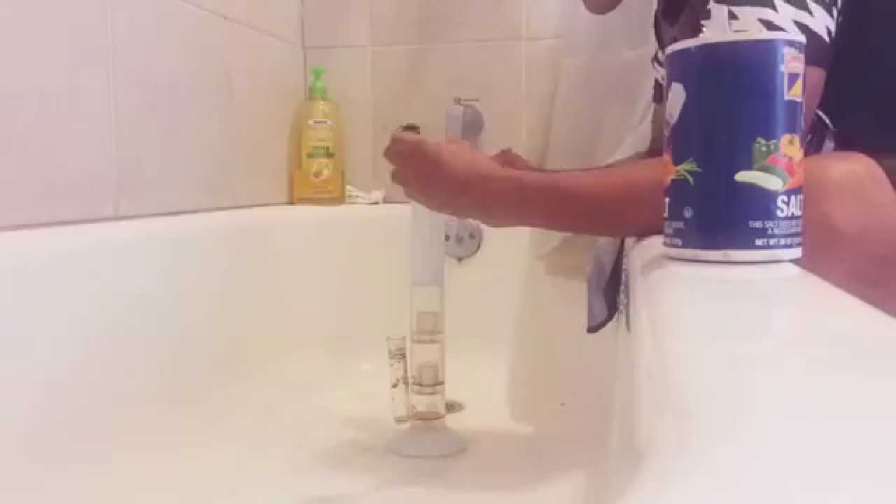 Cleaning a bong 