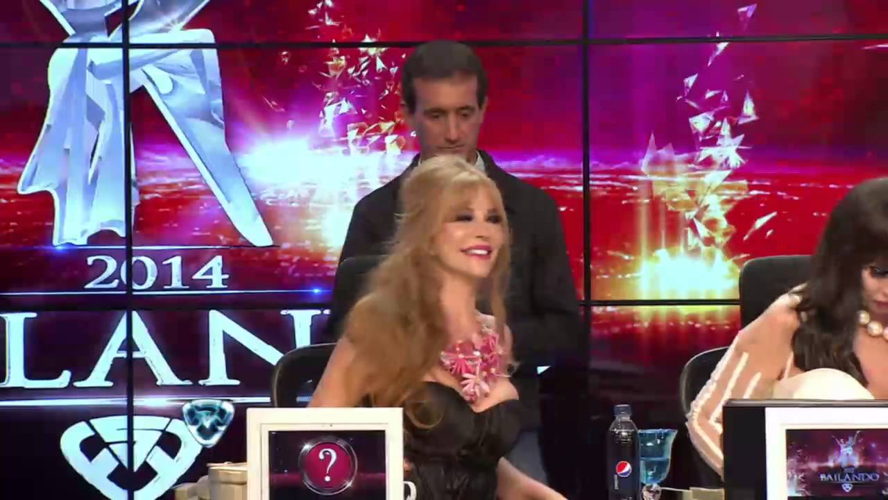 Showmatch 2014 - El sexy femme style de Laura Fidalgo