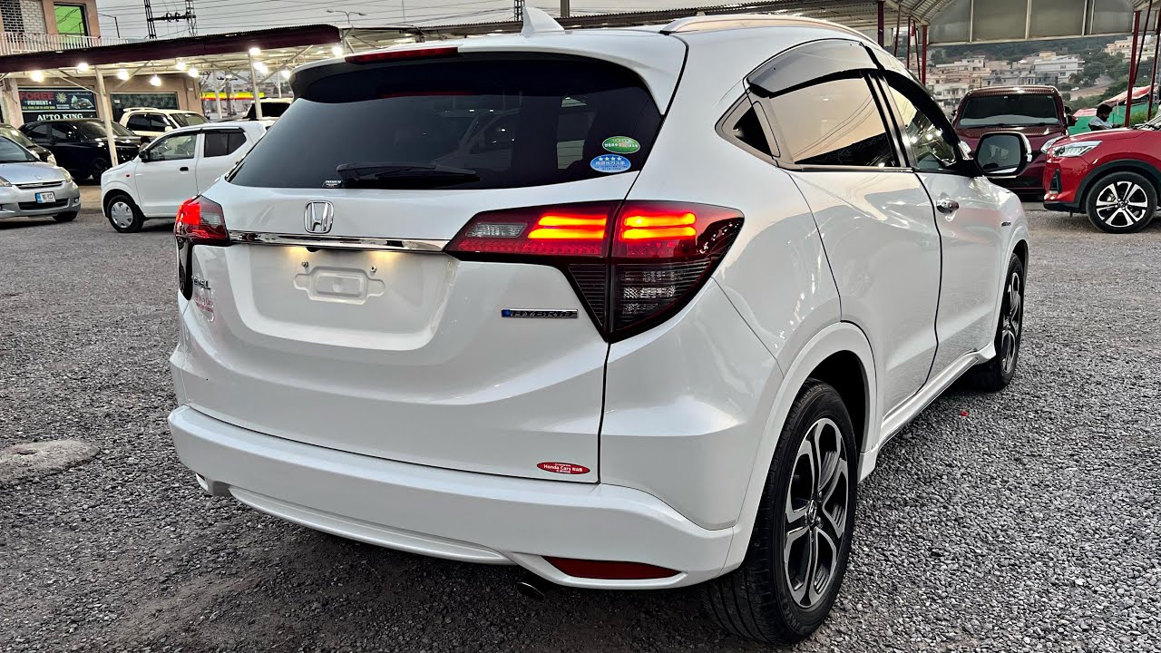 Honda Vezel Hybrid Z Sensing Facelift (4K Review) - Perfect SUV - Interior and Exterior Details