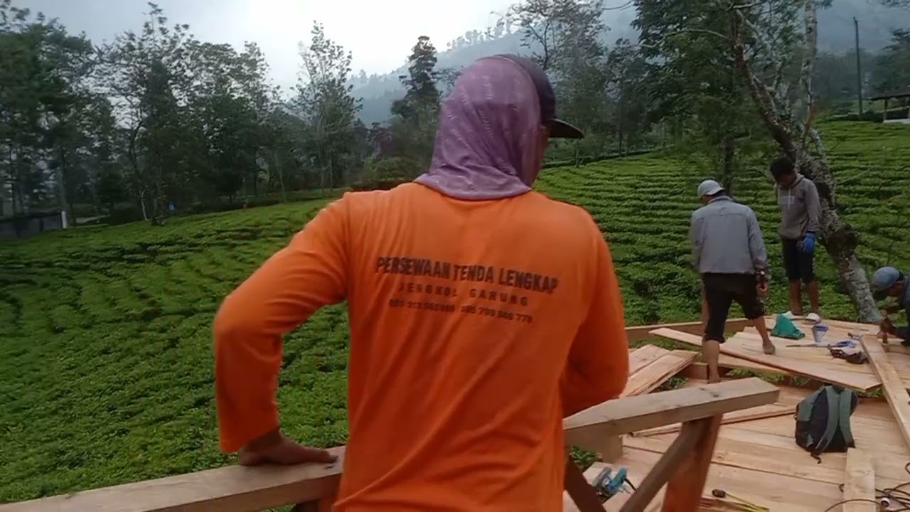proses pembuatan jembatan kebun teh #woodworking @kreatif11