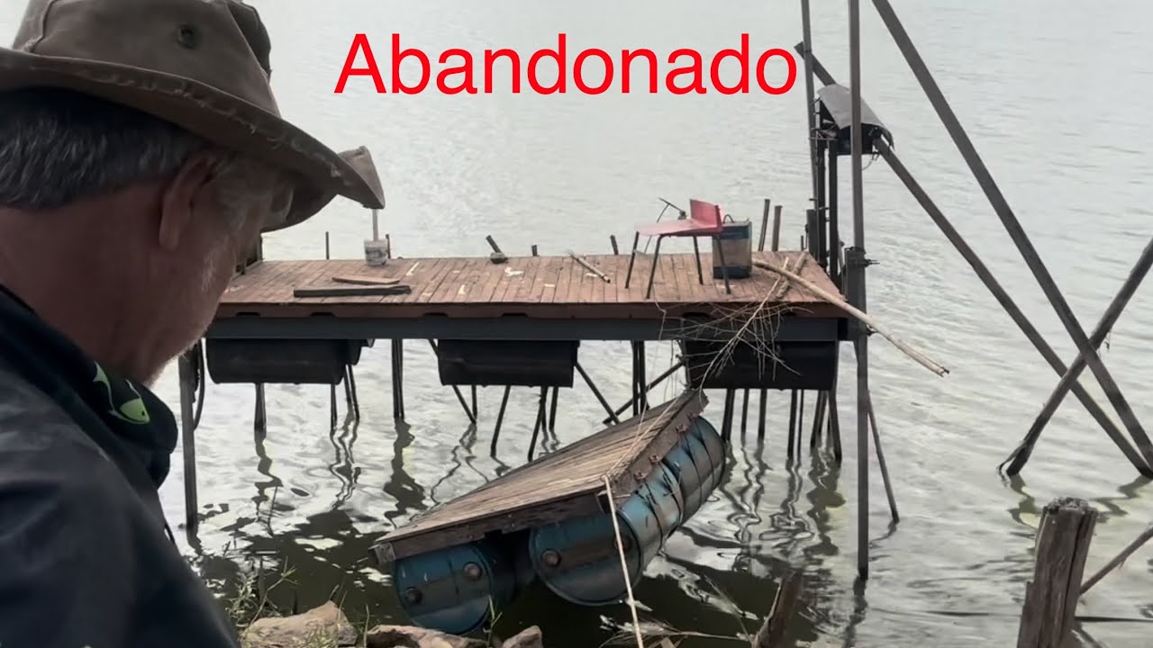 O palanque de pesca do Tilápeiro está abandonado