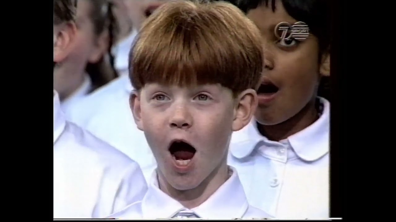Qantas Spirt of Australia performance (1999)