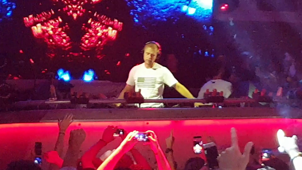 Armin van buuren