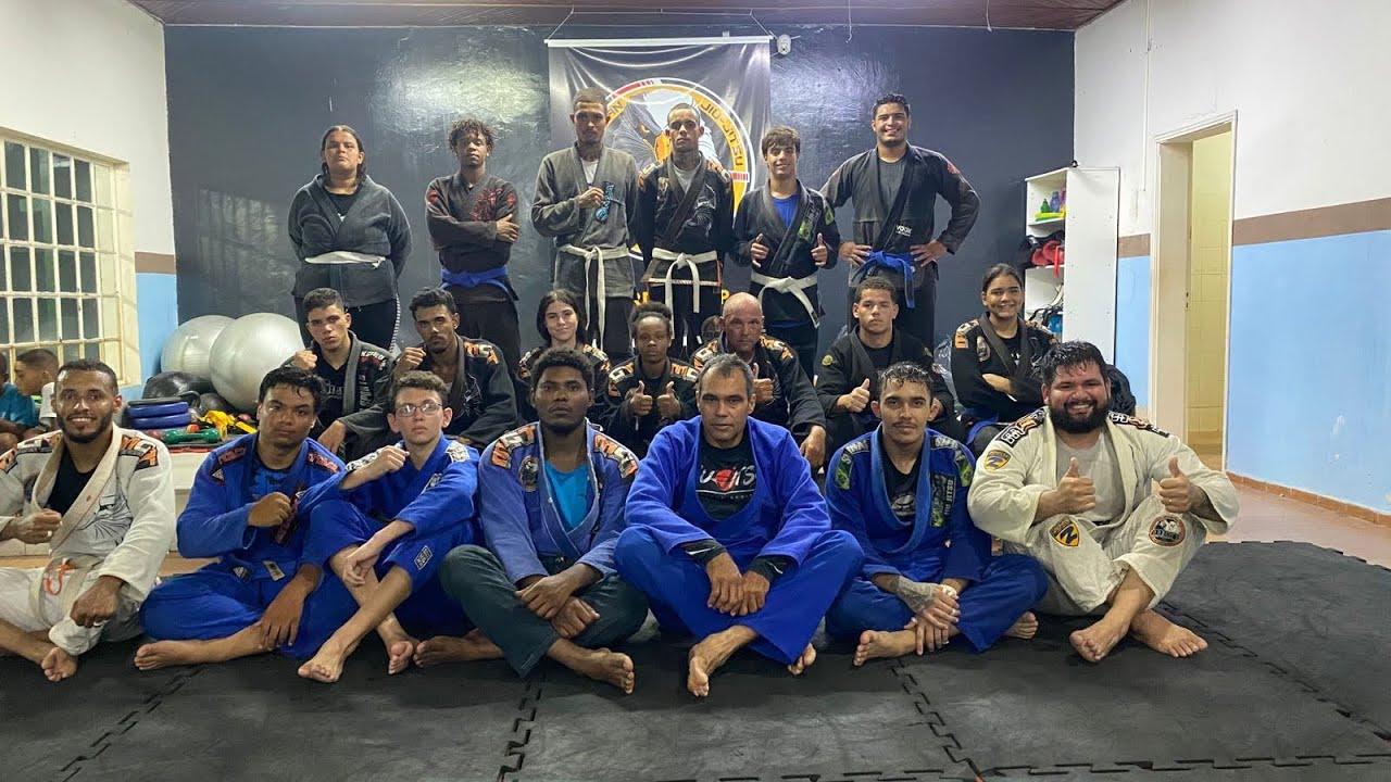 Faixa azul capítulo 2: treino de sexta com os meninos de Fernandópolis 
